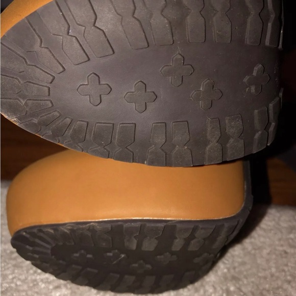 Wet Seal ~ Tan Ankle Boot Stiletto~ size 6 - Picture 11 of 16